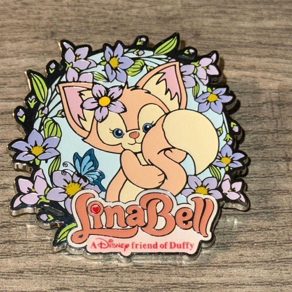 Lina Bell parks panel pin /2022 D23